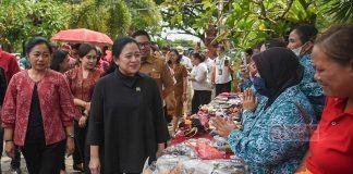 Kunjungi UMKM di Denpasar, Puan Dengarkan Keluhan Ibu-ibu yang Jadi Kepala Keluarga