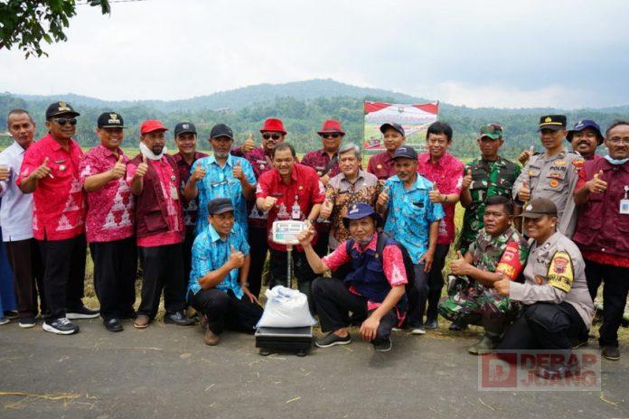 Pemkab Semarang Berhasil Tingkatkan Hasil Pertanian dengan Konsep Pemurnian Tanah