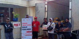 Prof. Hendrawan Beri Bantuan Warga Terdampak Banjir di Kota Pekalongan