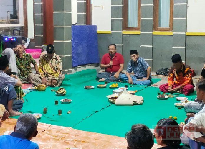 Rasa Syukur Peresmian Jalan, Kenedi dan Warga Adakan Selamatan Tumpengan