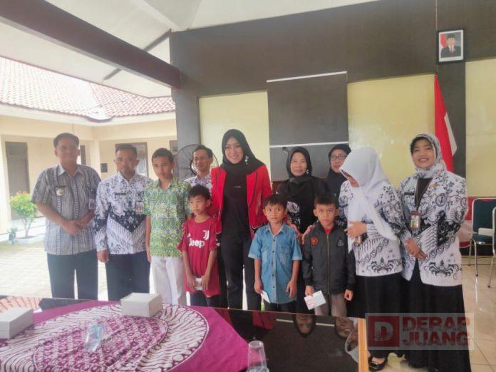 Salurkan Bantuan PIP Mbak Puan, Anggit Semoga Bermanfaat