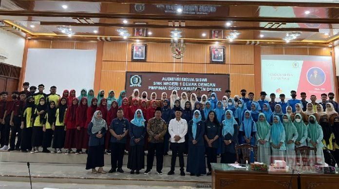 Setelah 19 Tahun, Baru Kali Ini DPRD Demak Kedatangan Generasi Muda