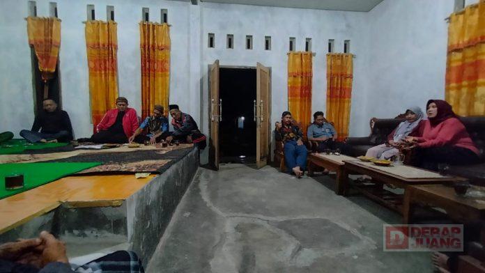 Wahju Djatmika Hadiri Pertemuan Bersama Tokoh Masyarakat di Desa Bojanegara