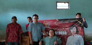 Bantuan Kursi Roda, Wujud Kepedulian Kader untuk Warga