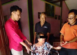 Mas Feri Salurkan Bantuan Kursi Roda dari Mbak Casytha