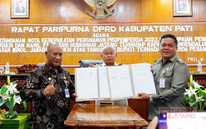 Ali Badrudin Pimpin Rapurna, Sahkan Perda Minol dan Penjualan Miras Tak Lagi Bebas