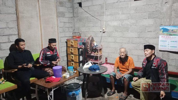 Bagas Bachtiar Perlihatkan Kedekatannya dengan Masyarakat Melalui Anjangsana dan Berikan Bantuan Kepada Lansia