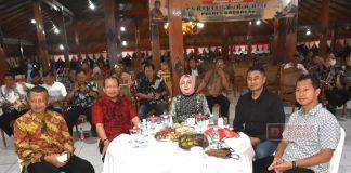 Bentuk Sinergi Lestarikan Budaya, Sri Sumarni Hadiri Pagelaran Wayang Virtual