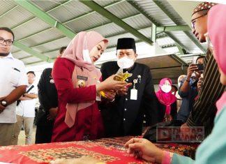 Bupati Demak Gelar Operasi Pasar di Mranggen