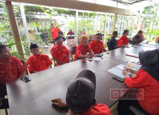 Gelar Rapat Rutin, Ofan Sofiyan Fokus Pemberdayaan Kader