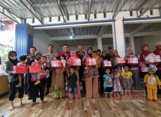 Gerakan Melawan Stunting, Taufik Nurhidayat Berikan MPASI Warga Bantarsari