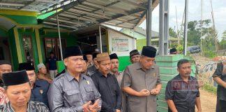 Hadiri Upacara Pemakaman Anggota DPRD, Taufik: Semua yang Hidup Akan Kembali