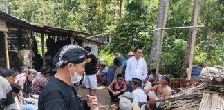 Jasmin Ikut Lestarikan Adat Budaya Jarohan di Masjid Saka Tunggal Cikakak