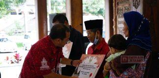 Ngesti Nugraha Serahkan Bantuan Kepada Warga Terdampak Bencana