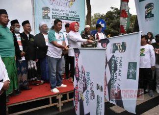Peringati Satu Abad NU, Sri Sumarni Buka Kegiatan Jalan Sehat