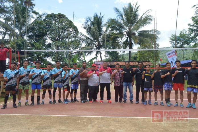 Resmikan Lapangan Voli Pangadegan, Taufik Semoga Muncul Bibit Atlet Bola Voli
