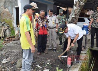 Sadewo Pasang Patok Lahan Warga Desa Babakan