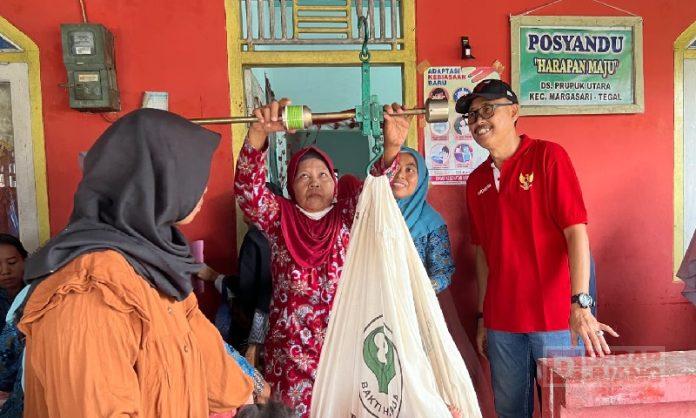 Selamatkan Generasi Penerus Bangsa, Sugono Salurkan PMT ke Bumil dan Balita