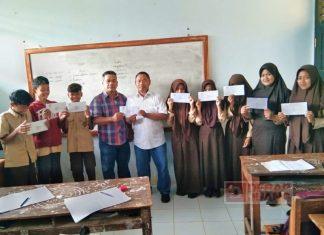 Siswa SMP Satu Atap Bantarkulon Terima PIP, Terima kasih Ibu Puan dan Pak Dede