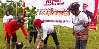 Sri Sumarni: Satu Pohon, Masa Depan Lebih Hijau dan Cerah