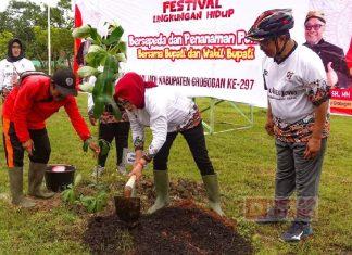 Sri Sumarni: Satu Pohon, Masa Depan Lebih Hijau dan Cerah