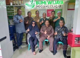 Tinjau UKM Jamu Herbal Kroya, Purwanto Berharap Bisa Bersaing Dagang Skala Internasional