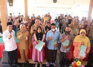 Tri Yuli Setyowati Salurkan Bantuan Modal Warga Ekonomi Lemah