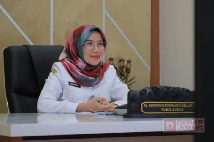 Wabup Rista Berikan Tips Aman di Dunia Digital