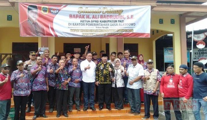 Ali Badrudin Ajak Perangkat Desa Ciptakan Kondusivitas Jelang Pemilu 2024