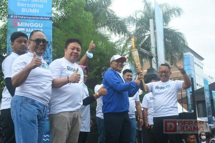 Bung Dance Lepas Peserta Jalan Sehat HUT BUMN ke-25