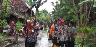 Bupati Demak Tinjau Tanggul Limpas Desa Trimulyo