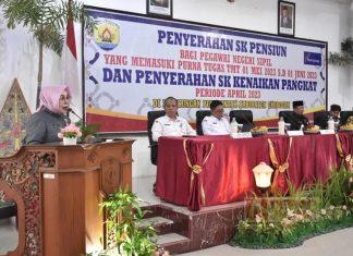 Bupati Grobogan Serahkan SK Kenaikan Pangkat pada 505 PNS
