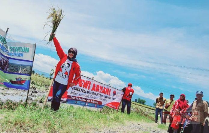 Dewi Aryani Bina Petani Tegal, Ajak Gunakan Pupuk Hayati