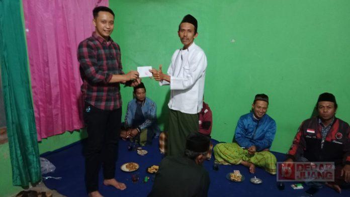 Gelar Sarasehan, Bagas Bachtiar Berikan Tali Asih Kepada Masyarakat