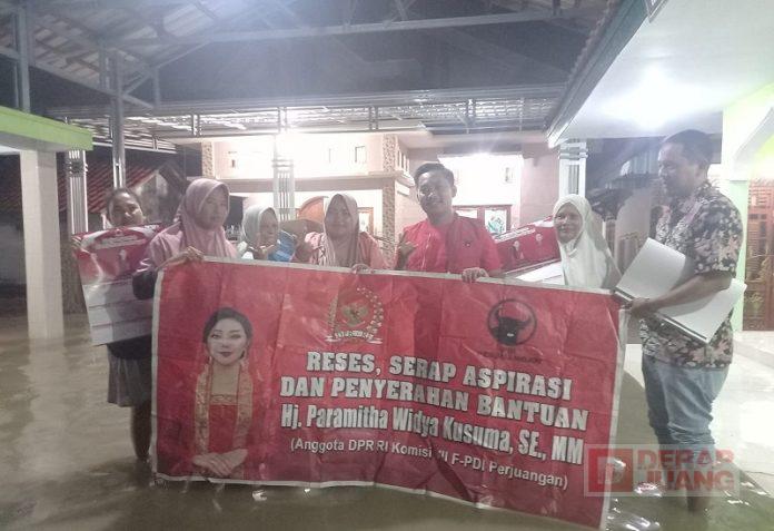 Kingking Sisir Lokasi Banjir di Kaligangsa Wetan dan Beri Bantuan