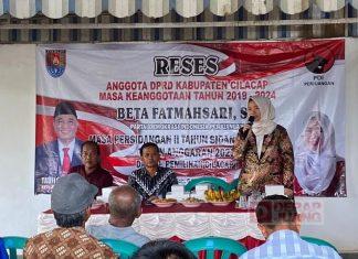 Kondisi Hamil, Beta Tak Surutkan Niat Bertemu Warga