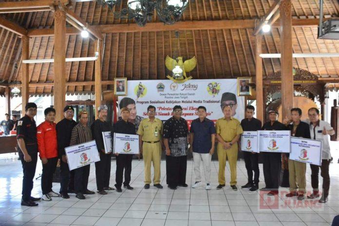 Sadewo Kukuhkan Pengurus Pakumas di Enam Kecamatan