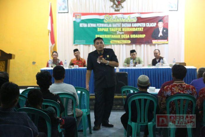 Sambangi Desa Sidaurip, Taufik Nurhidayat Disambut Hangat Warga