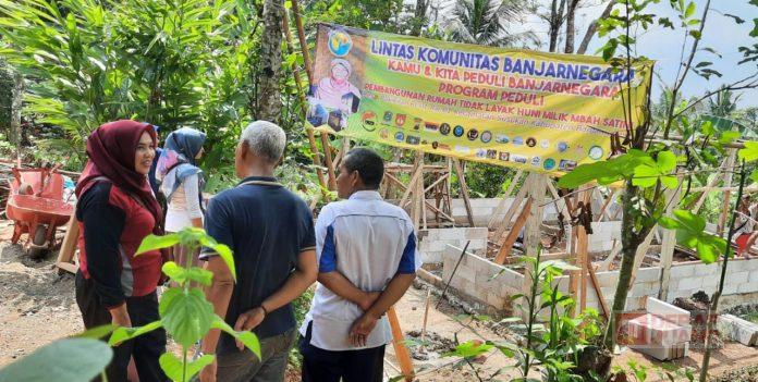 Sri Ruwiyati Apresiasi Bedah Rumah Program Peduli Lintas Komunitas Banjanegara