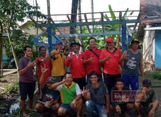 Turut Kerja Bakti Bareng Warga Kamulyan, Pujiyono Beri Bantuan Batu Crop