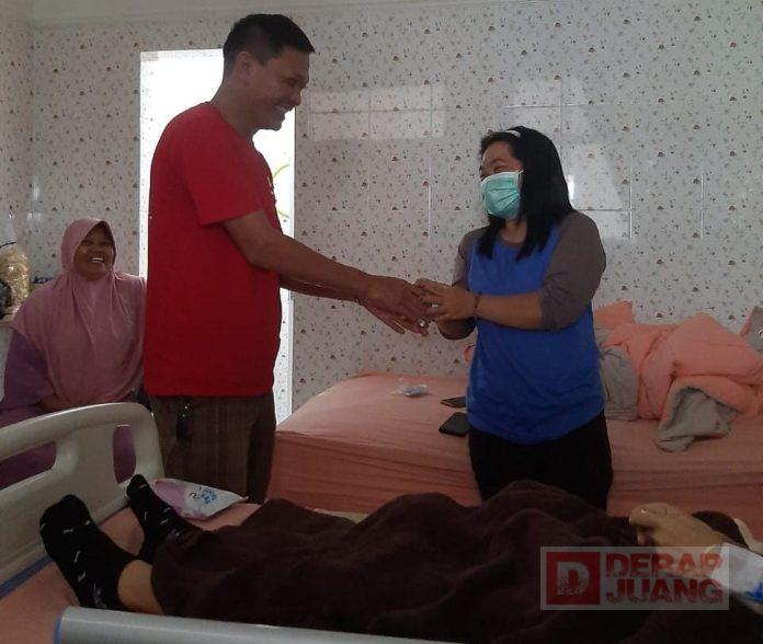 Wakili Guyup Antar Pengurus PAC di Batang, Didik Jenguk Anak Ketua PAC Banyuputih