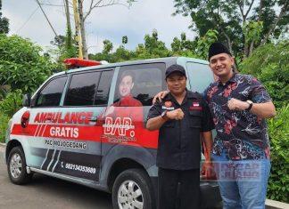 Mas Boby Sediakan Ambulance Siaga untuk Bantu Warga