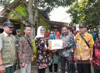 Sri Mulyani Tinjau Langsung Warga Terdampak Longsor