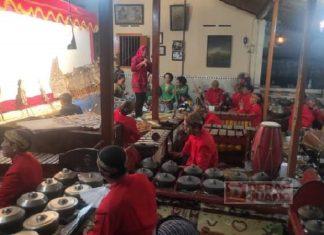 Kadarwati Hadiri Acara Bersih Desa di Sragon dan Mlese