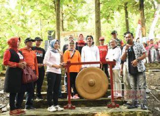 Ristawati Lepas Peserta Jalan Sehat Gebyar Sya’ban