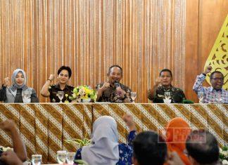 Atasi Stunting, Rober Minta Semua Instansi Gotong Royong