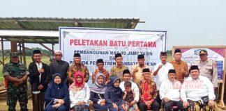 Kadarwati Letakkan Batu Pertama Pembangunan Masjid dan PPTQ