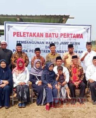 Kadarwati Letakkan Batu Pertama Pembangunan Masjid dan PPTQ