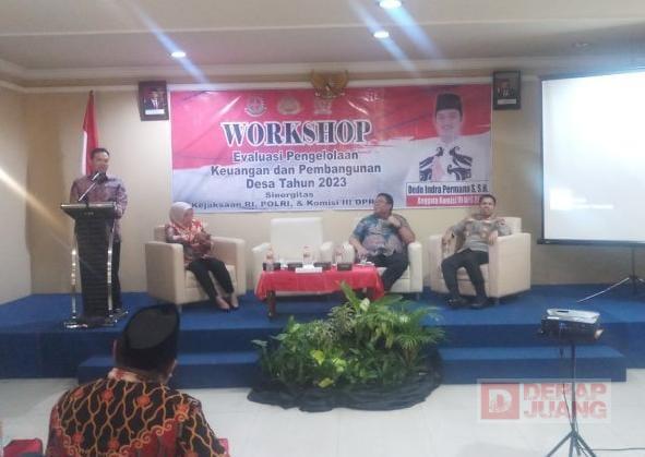 Workshop Bersama Kades di Batang, Dede Minta Jangan Ada Penyelewengan Dana Desa