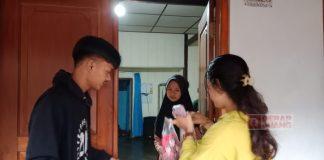 Bagas Bachtiar Bagikan Takjil Kepada Masyarakat di Tingkir Tengah